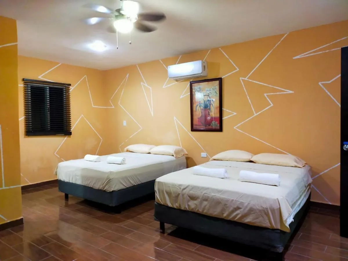Casa Mexicana Amplia Con Seguridad, Alberca Y Parking Villa Playa del Carmen
