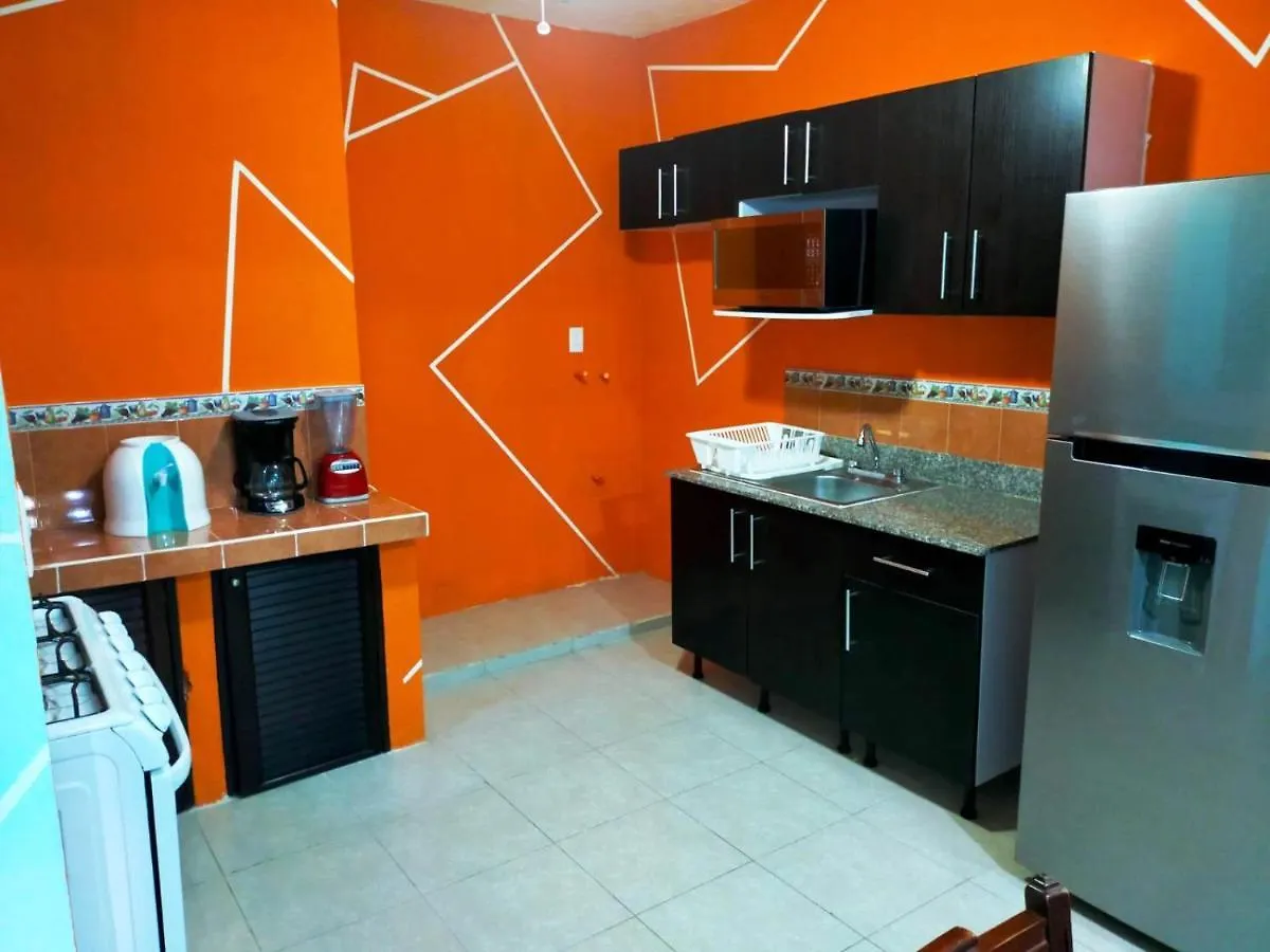 Casa Mexicana Amplia Con Seguridad, Alberca Y Parking Villa Playa del Carmen Holiday home