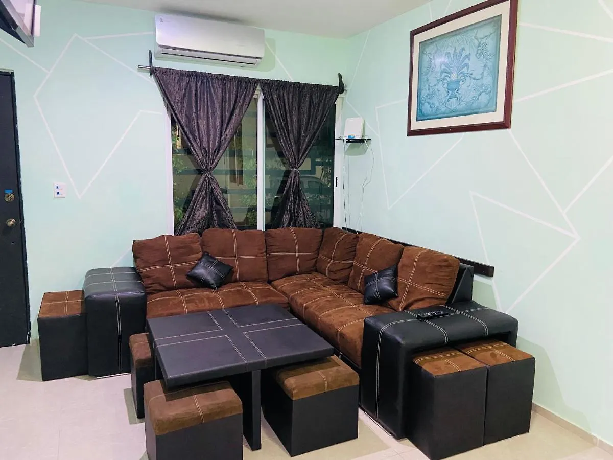 Holiday home Casa Mexicana Amplia Con Seguridad, Alberca Y Parking Villa Playa del Carmen